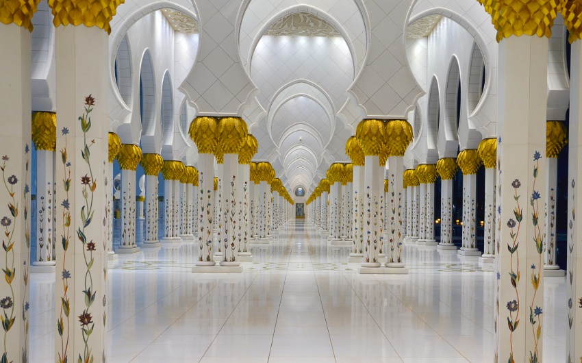 Мечеть шейха Зайда в Абу-Даби в ОАЭ